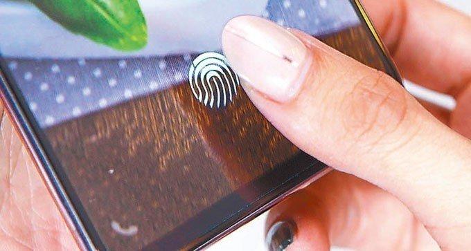 屏下指紋識(shí)別 紅潮來(lái)襲