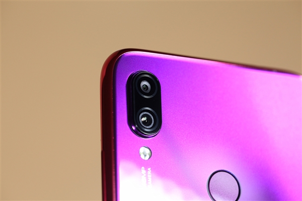 紅米Note7戴套鏡頭依然凸起 雷軍回應(yīng)是為了48MP的拍照質(zhì)量