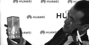 折疊屏手機大戰(zhàn): 三星華為直接交鋒 OPPO退賽蘋果啞火