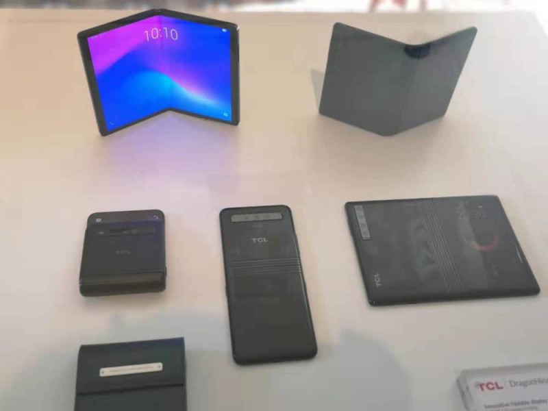 TCL手機加入折疊屏&ldquo;陣營&rdquo;，搭載自研鉸鏈技術(shù)