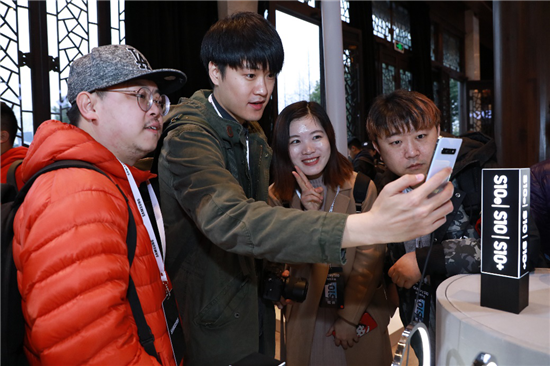 從S10系列看三星強(qiáng)勢(shì)回歸中國(guó)市場(chǎng)