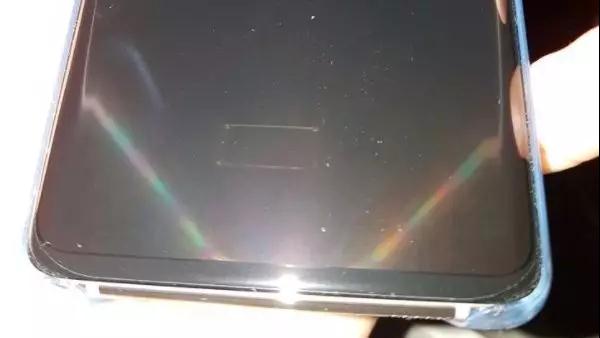 vivo X27屏下指紋模組傾斜：為提高指紋識(shí)別率而設(shè)計(jì)