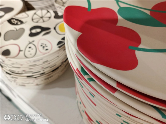 潮美外觀+全新拍照體驗(yàn)！vivo S1寵愛粉照亮你的美