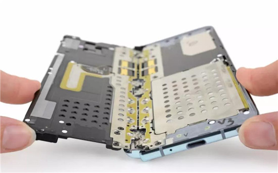 三星折疊手機(jī)Galaxy Fold深度拆解