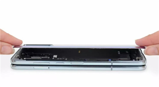 三星折疊手機(jī)Galaxy Fold深度拆解