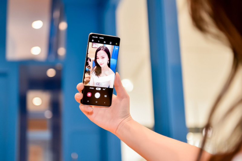 拍照技術(shù)強(qiáng)悍，三星Galaxy S10系列更新超級(jí)夜景模式