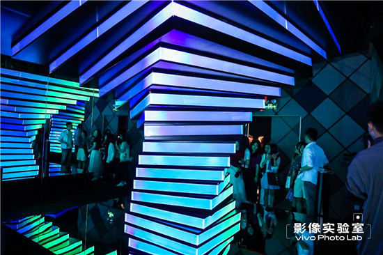 一堂有趣的創(chuàng)意攝影課 vivo Photo Lab解鎖攝影美學創(chuàng)造力