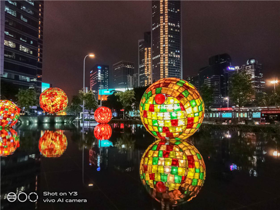 vivo Y3拍照實(shí)測(cè)：細(xì)節(jié)與質(zhì)感并存，見證三攝震撼視野