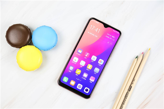 vivo Y3拍照實(shí)測(cè)：細(xì)節(jié)與質(zhì)感并存，見證三攝震撼視野