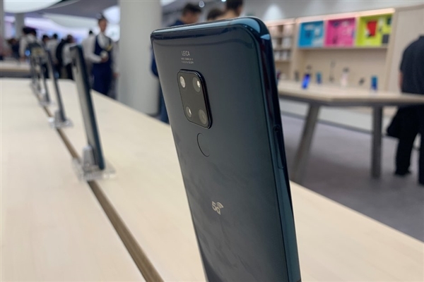 華為Mate 20 X 5G版體驗 下載速度驚人