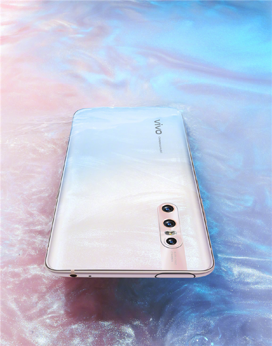 vivo X27印象夏日廣告大片正式發(fā)布
