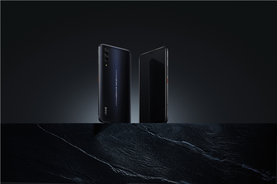 標配全功能NFC iQOO Pro可實現(xiàn)硬件級加密存儲安全