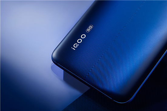 iQOO Pro 5G版快閃行動(dòng):12期免息分期+碎屏保+閃充套裝