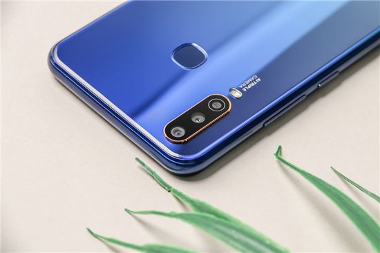 續(xù)航大升級(jí)，vivo U3x綜合評(píng)測(cè)：全新體驗(yàn)，大U可為