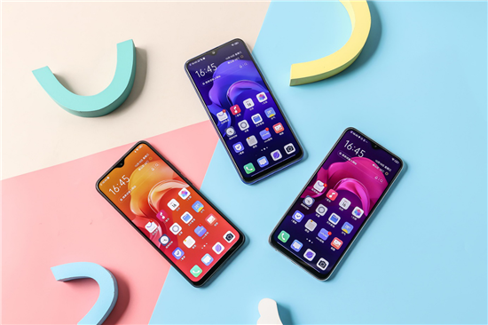 6.53英寸高清大屏+3D曲面機(jī)身設(shè)計(jì)，vivo U3顏值表現(xiàn)獲用戶追捧