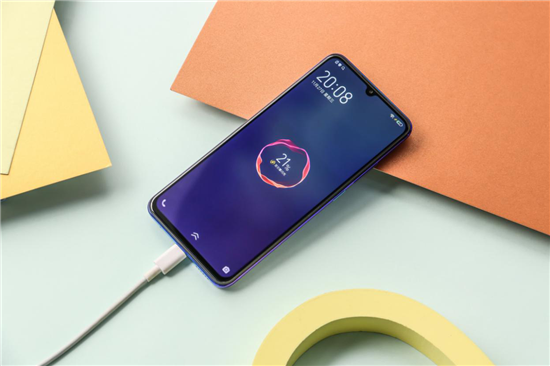 vivo Y9s美圖鑒賞:獨(dú)特的外觀設(shè)計(jì)將再次引領(lǐng)行業(yè)潮流走向