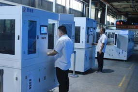 CNC退機(jī)潮后，呆滯的2000多臺(tái)3D玻璃熱彎?rùn)C(jī)有多少會(huì)退？