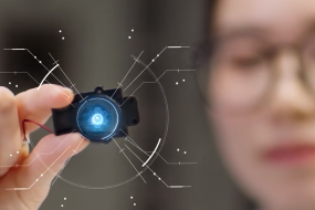 弘景光電營(yíng)利增幅雙超四成，上市首年交出滿(mǎn)意答卷